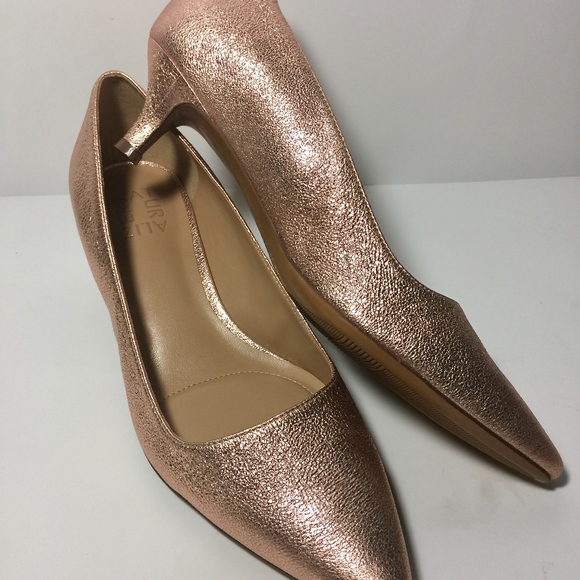 Naturalizer Shoes - NATURALIZER METALLIC ROSEGOLD KITTEN HEEL PUMP